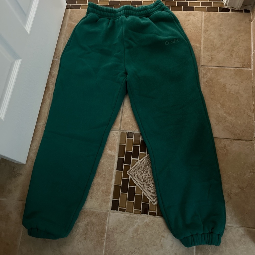 Casuals Men's Green Joggers